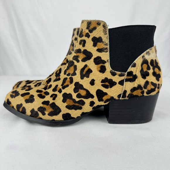 Steve Madden Leopard Print Calf Hair Ankle Bootie - Picture 6 of 11